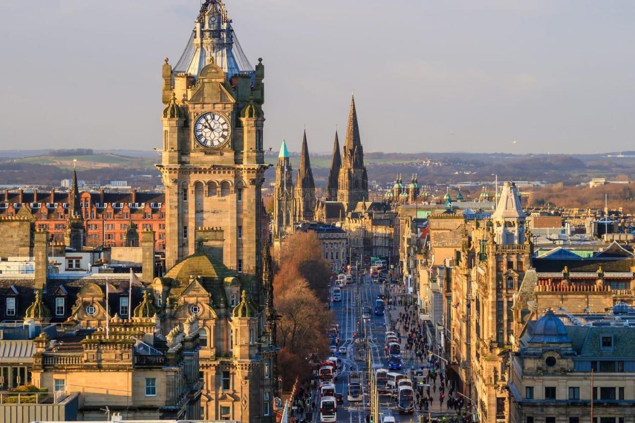 City Centre First Floor Family Suite Edinburgh Exterior photo